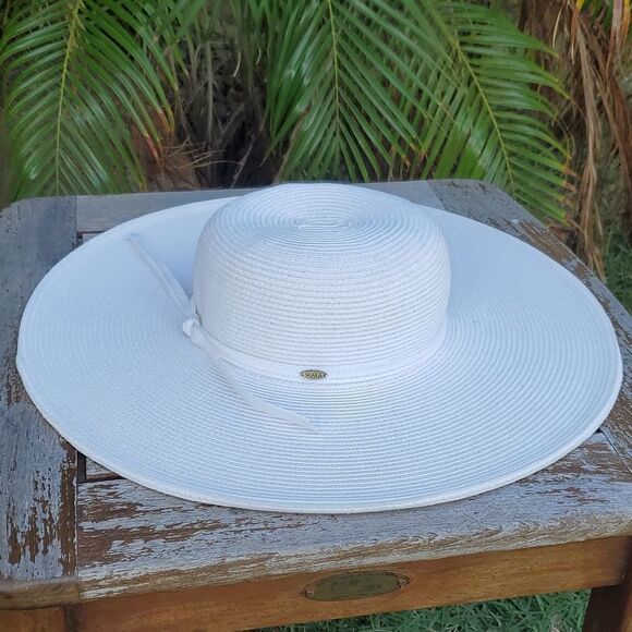Scala White Wide Brim Sun Hat - Picture 2 of 11